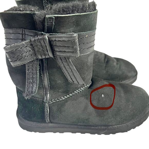 UGG Bailey Bow Black Shearling Boots Women’s US 8 Good Condition - Picture 9 of 10